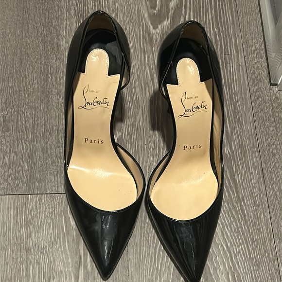 Christian Louboutin - Picture 1 of 9